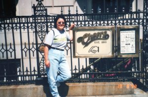 Bull and Finch Pub "Cheers"